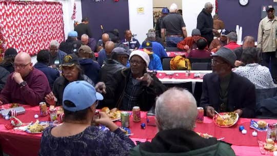 quotthe google office moskau oakland raider funds holiday meal event for veterans report sports fox news quotthe google office moskau oakland raider funds holiday meal event for veterans report sports fox news